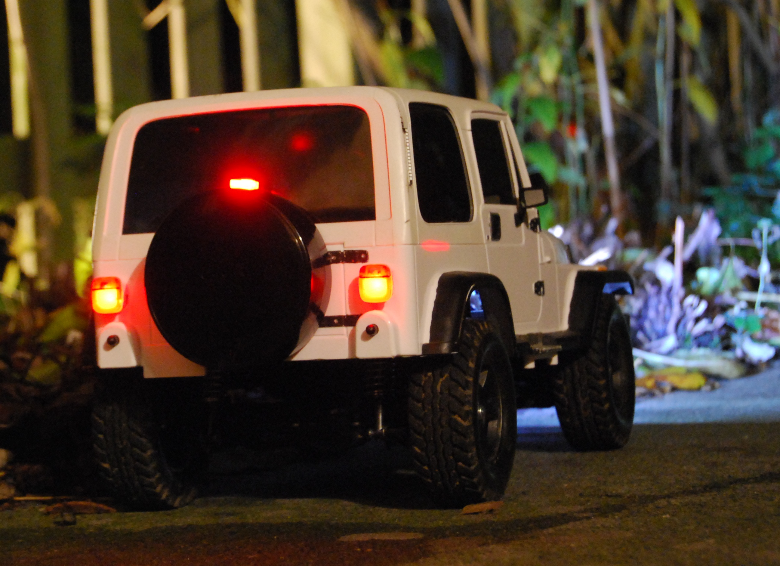 0.1_jeep.jpg